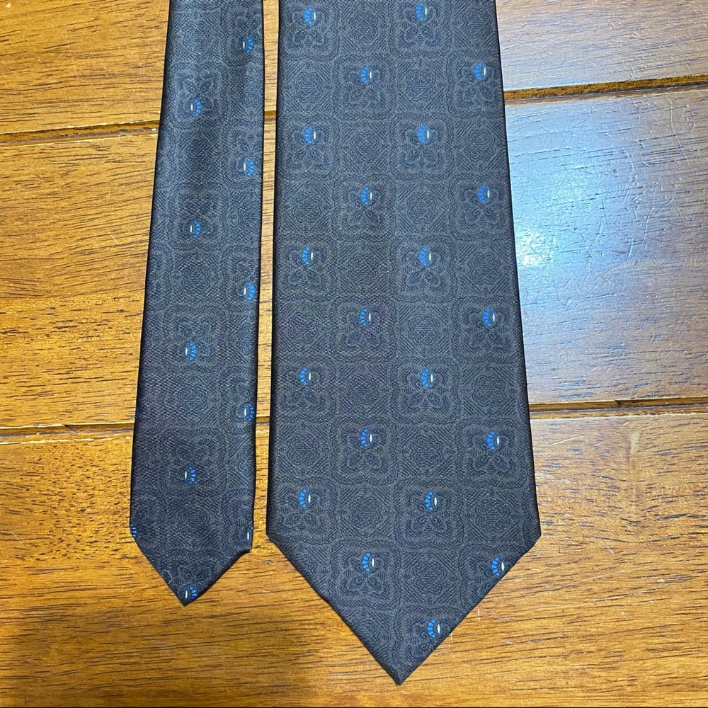 Oscar de la Renta Necktie 100% Silk Made in Canada - Picture 4 of 7